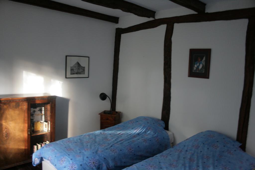 Le Petit Mas D'Ile Bed & Breakfast Saint-Germain-de-Confolens Bilik gambar